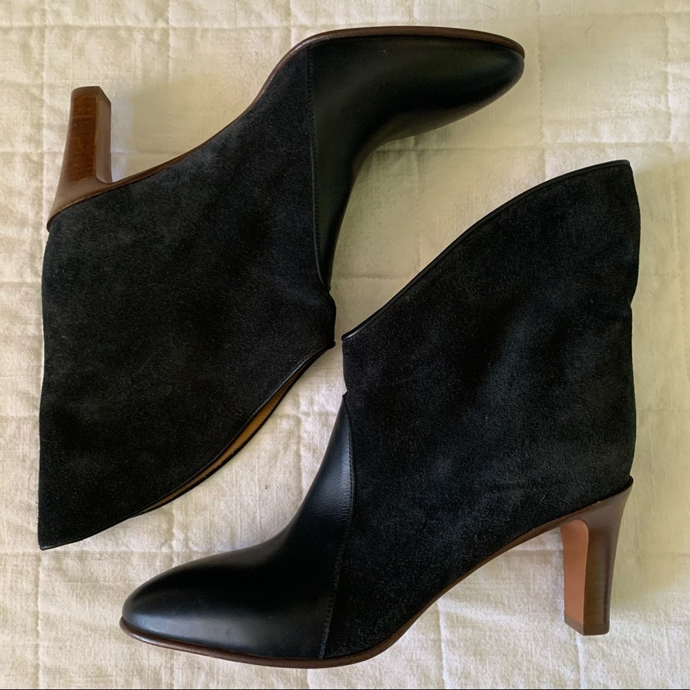 CHLOÉ NWOT Fold-Over Bicolor Ankle Boot - Picture 15 of 15